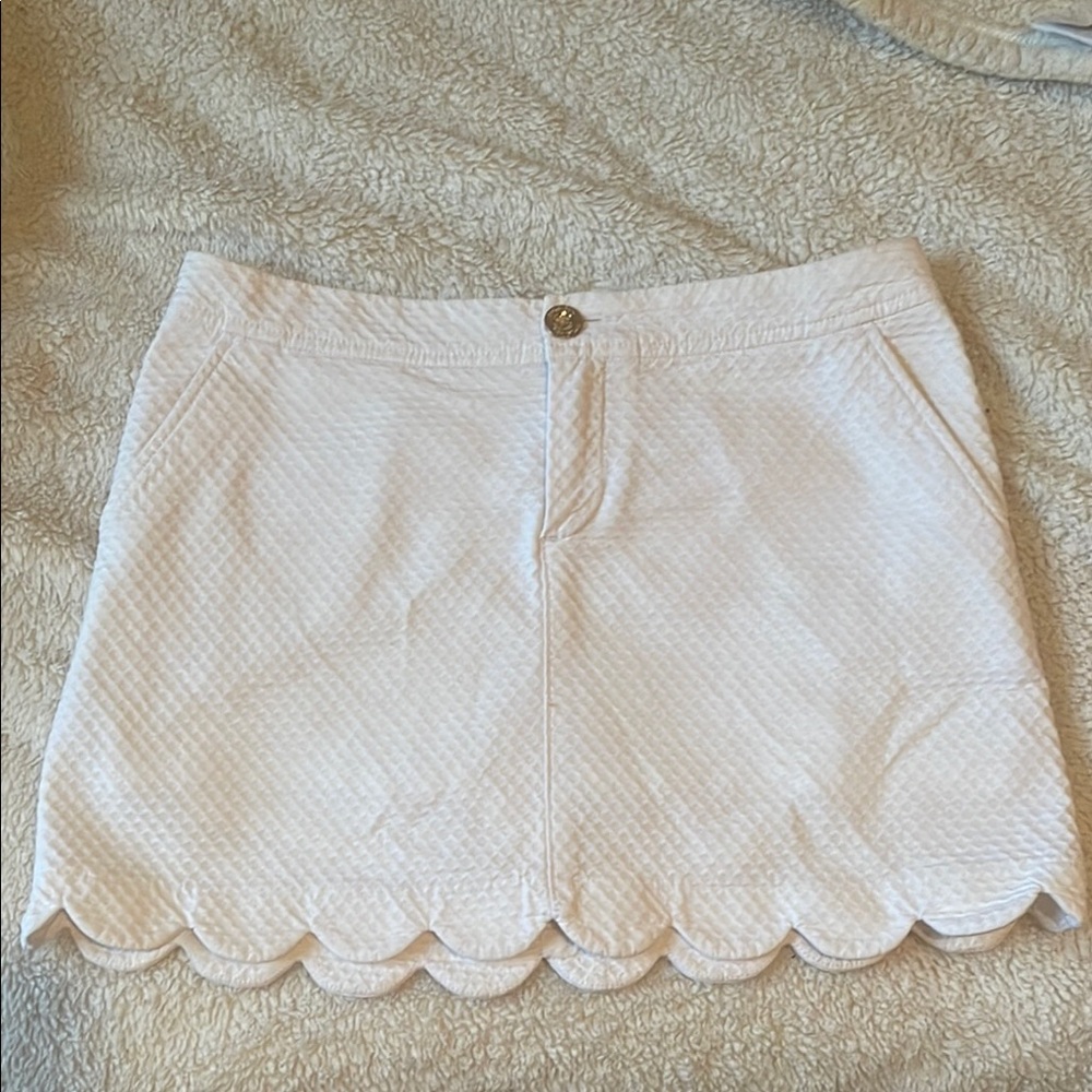 Lilly Pulitzer White Scalloped Skort